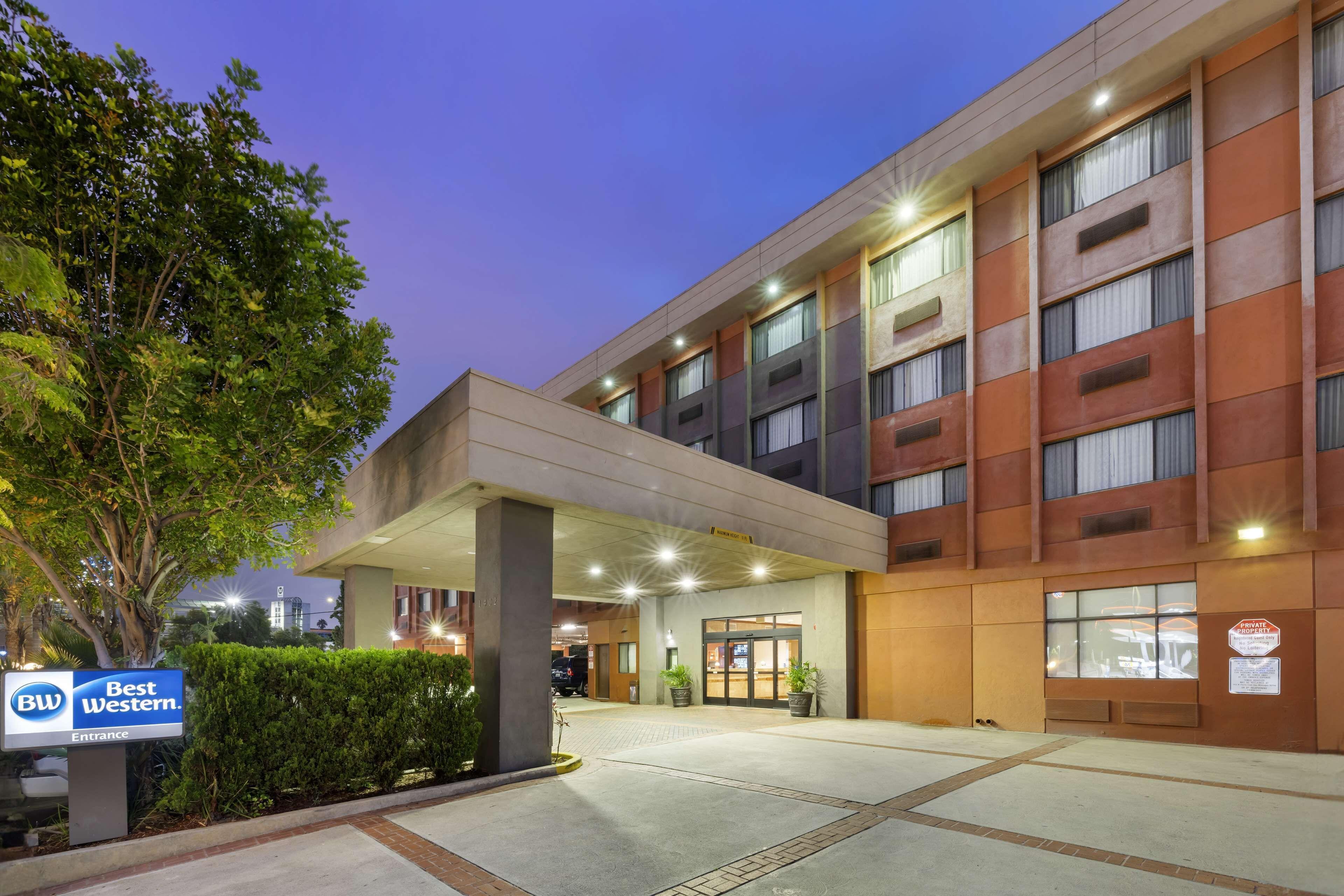 2 Smart 3-Star Hotels Near Carson Home Depot Center