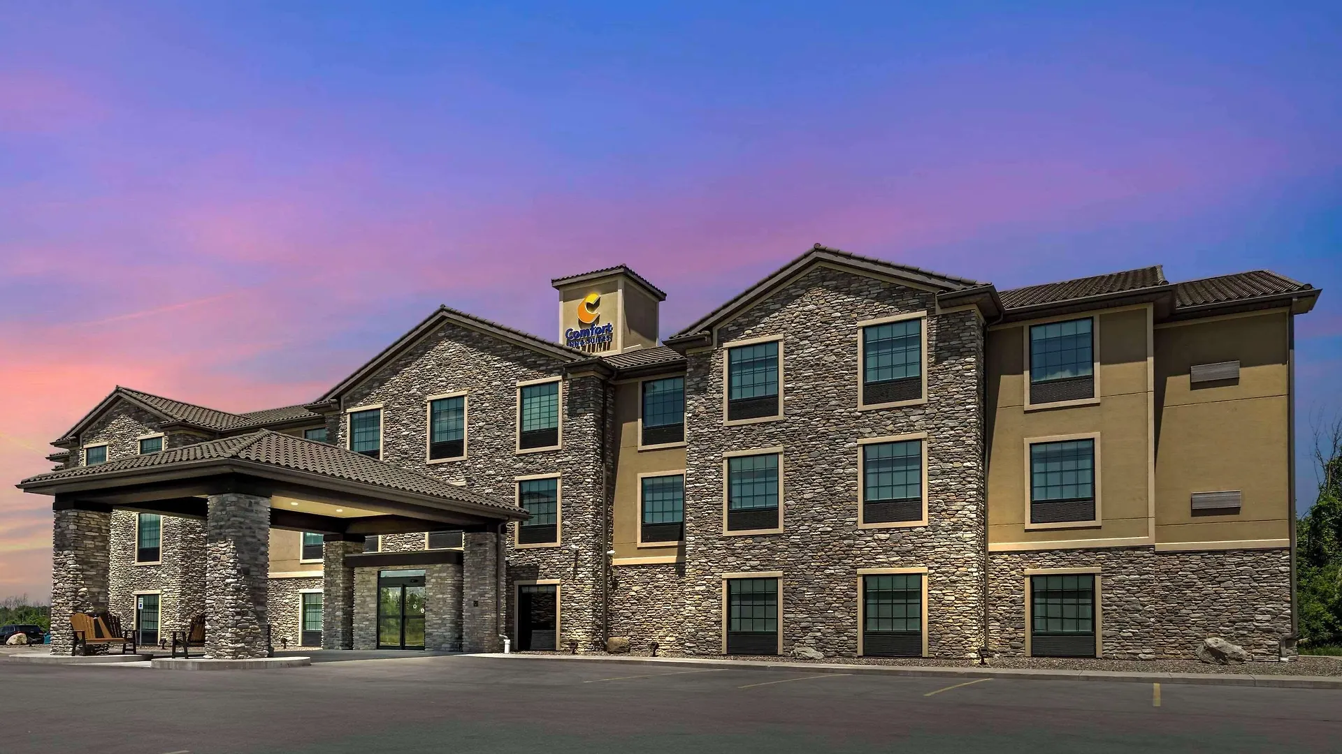 4 Hotels in Buffalo Niagara That Actually Deliver Value