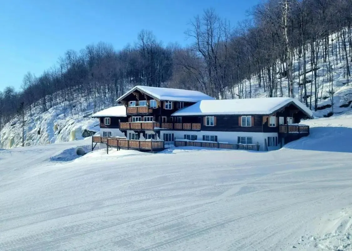 Staying in Wisconsin: 15 Couple Hotels Compared